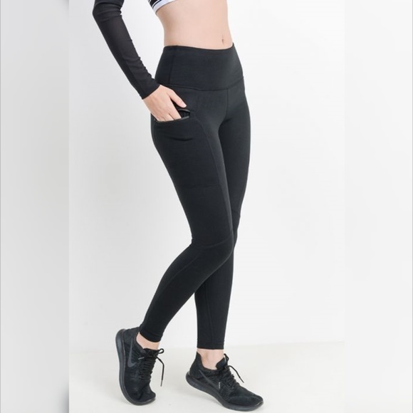 Mono B Pants - Essential Leggings with Zippered Side Pockets